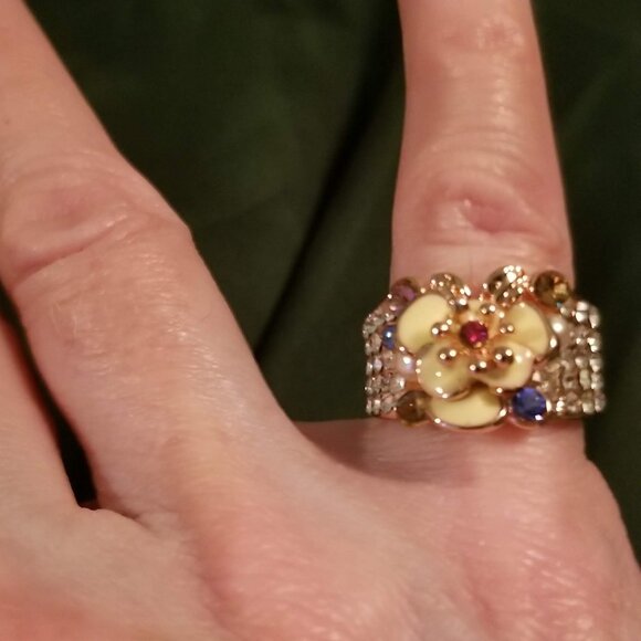 NWT floral enamel ring, size 5.25 - Picture 6 of 10